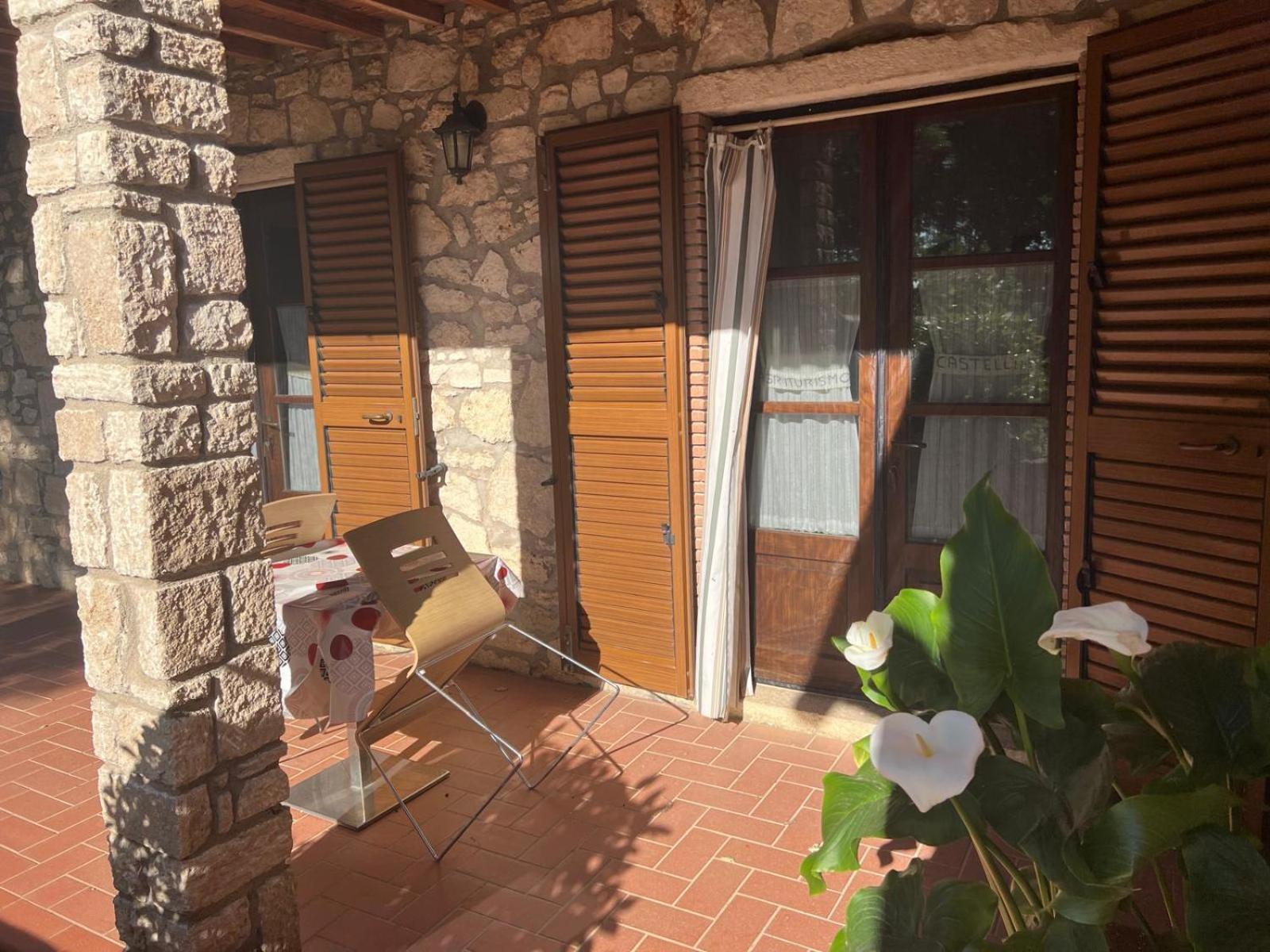 Agriturismo La Castellina ซาตูร์เนีย ภายนอก รูปภาพ