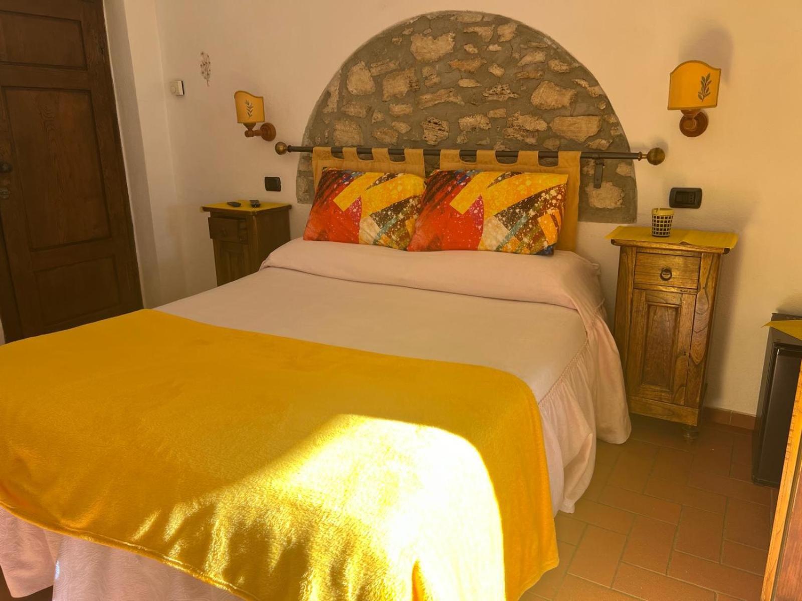 Agriturismo La Castellina ซาตูร์เนีย ภายนอก รูปภาพ